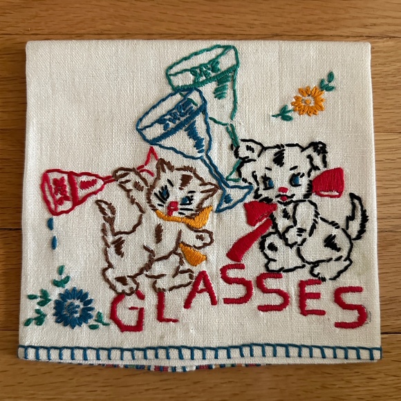Vintage Embroidered Linen Tea Towel 1950 Cat Dog - Picture 1 of 12